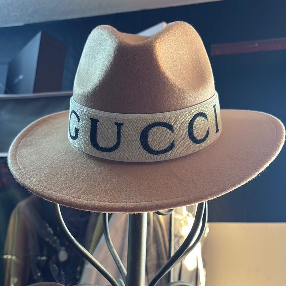 Felt Hat with Gucci band